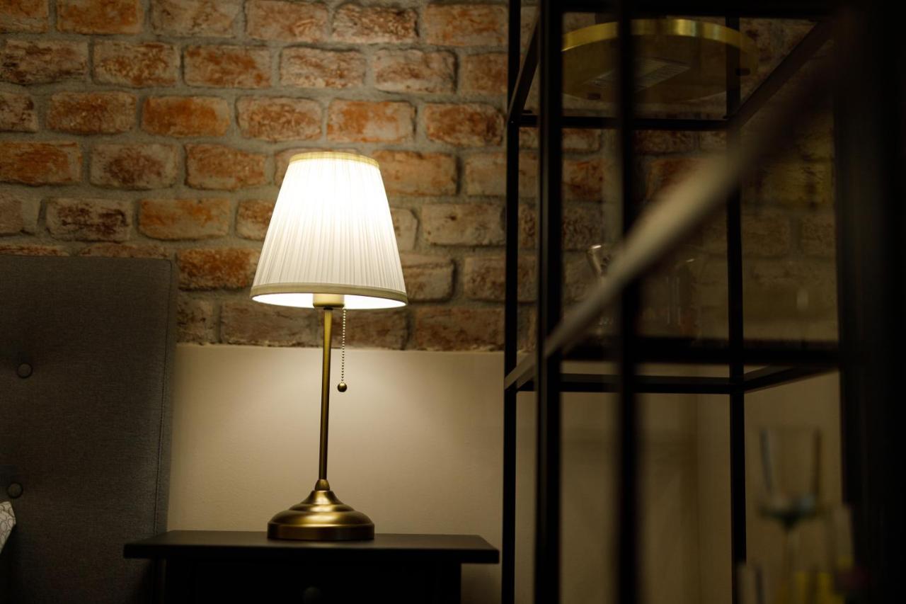 Appartamento Stylish Flat In The Heart Of Historical Center Timisoara Esterno foto
