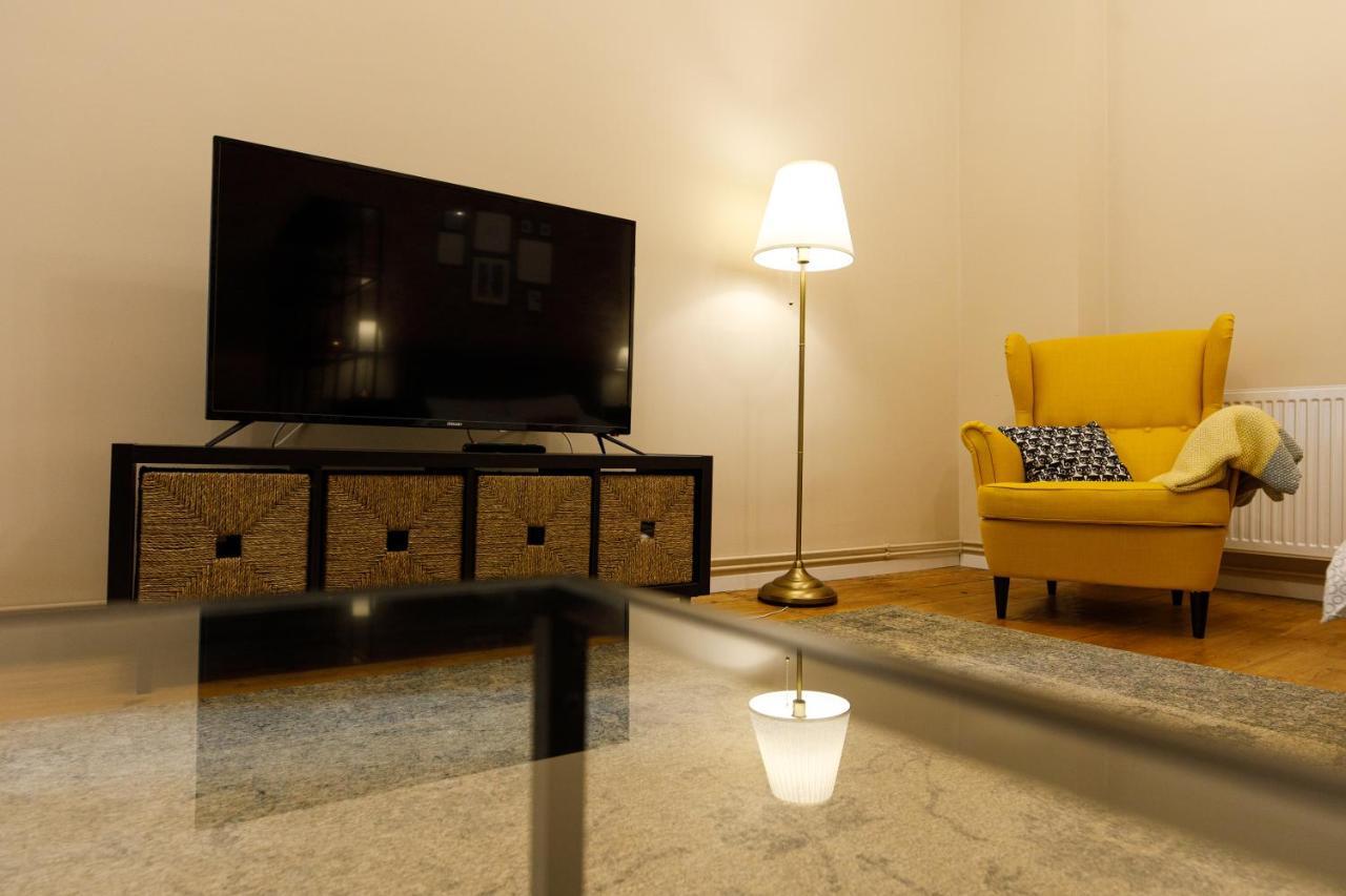 Appartamento Stylish Flat In The Heart Of Historical Center Timisoara Esterno foto