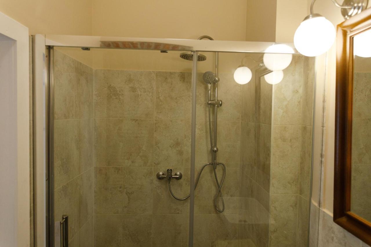 Appartamento Stylish Flat In The Heart Of Historical Center Timisoara Esterno foto