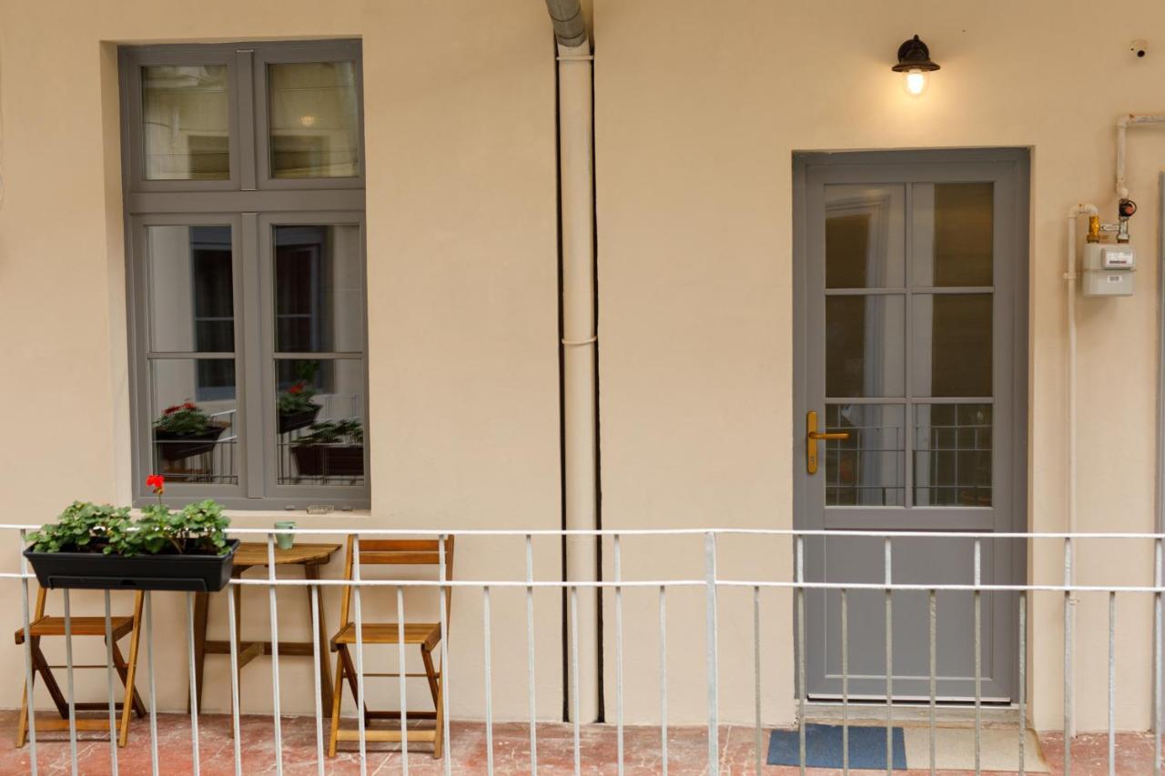 Appartamento Stylish Flat In The Heart Of Historical Center Timisoara Esterno foto